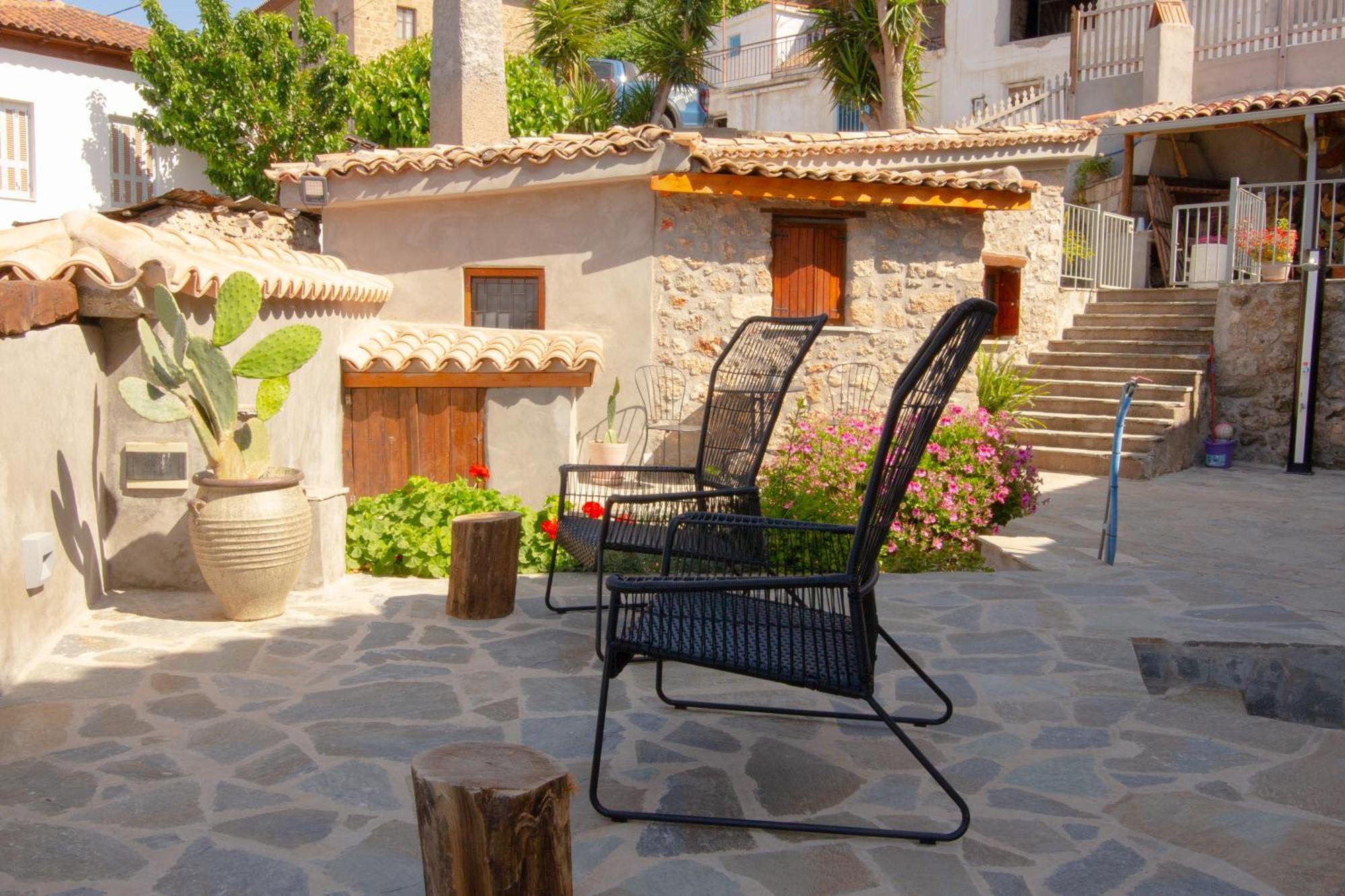 Apartamento Fteri Stone House In Platanos, Akrata Exterior foto