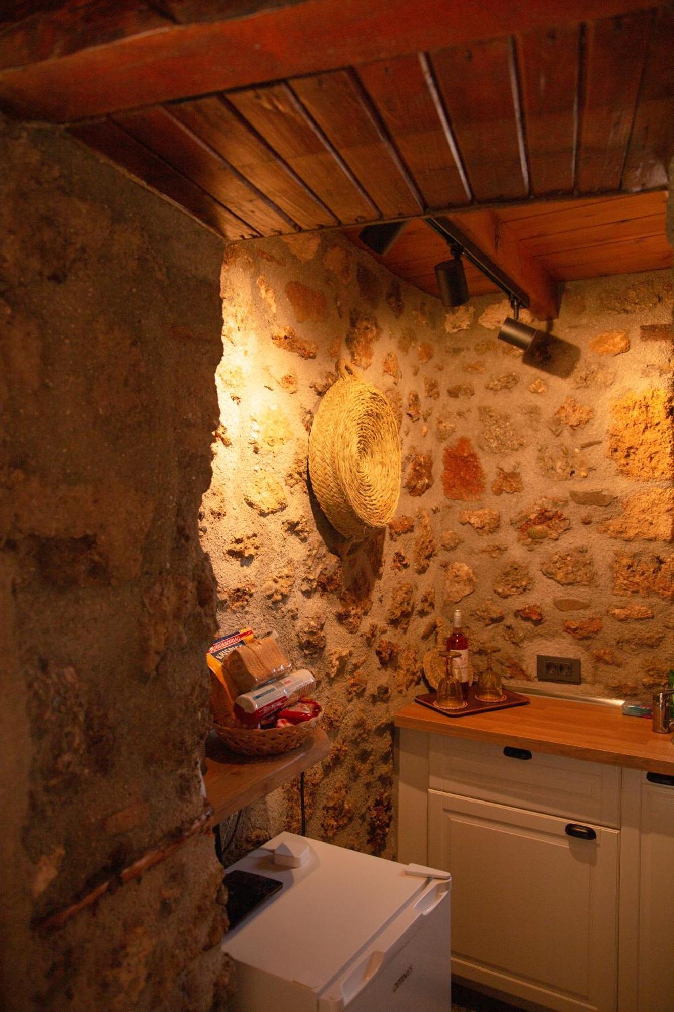 Apartamento Fteri Stone House In Platanos, Akrata Exterior foto