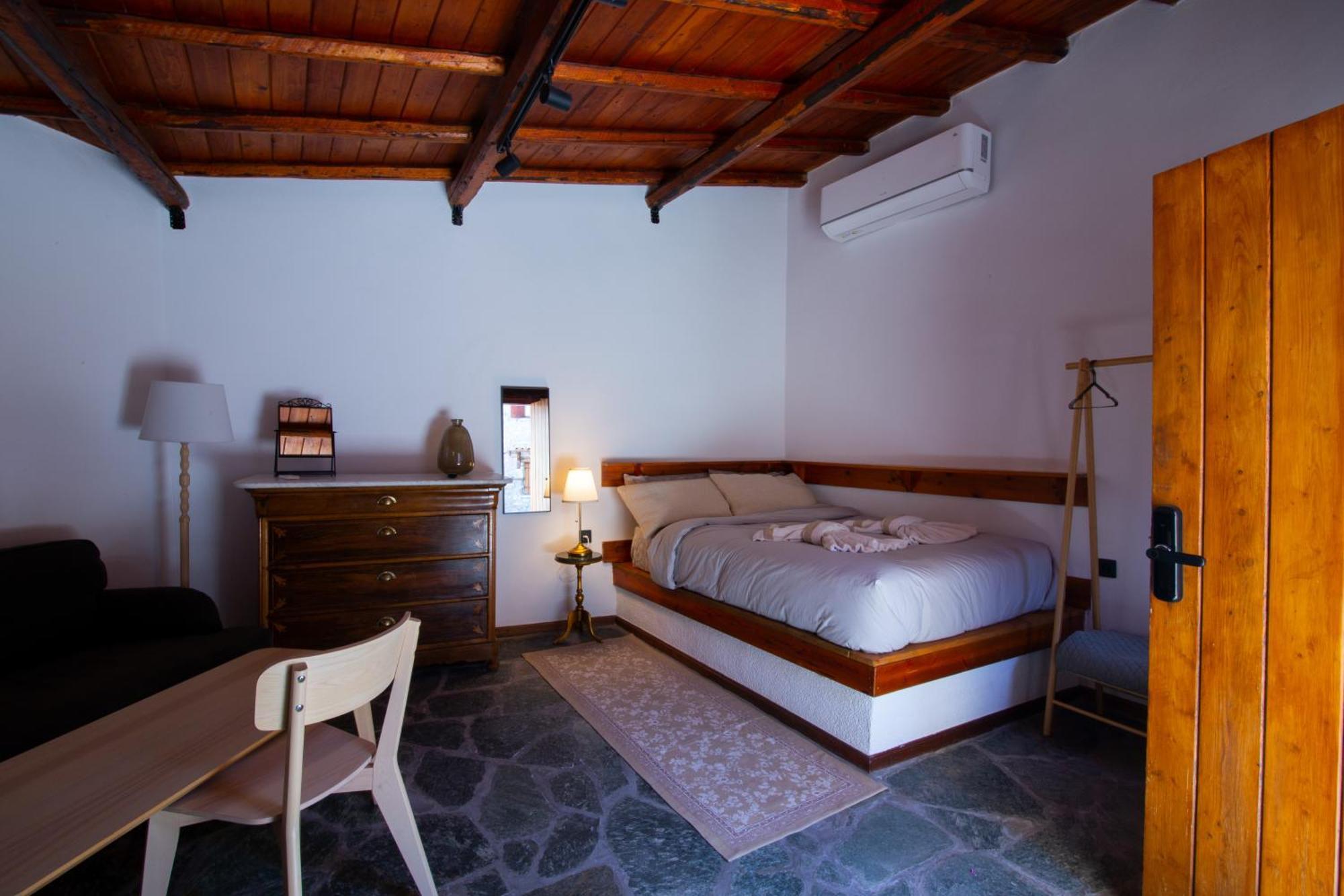 Apartamento Fteri Stone House In Platanos, Akrata Exterior foto